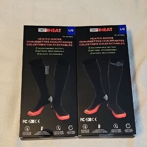 32 Degrees Heat Rechargeable Black and Red Socks
